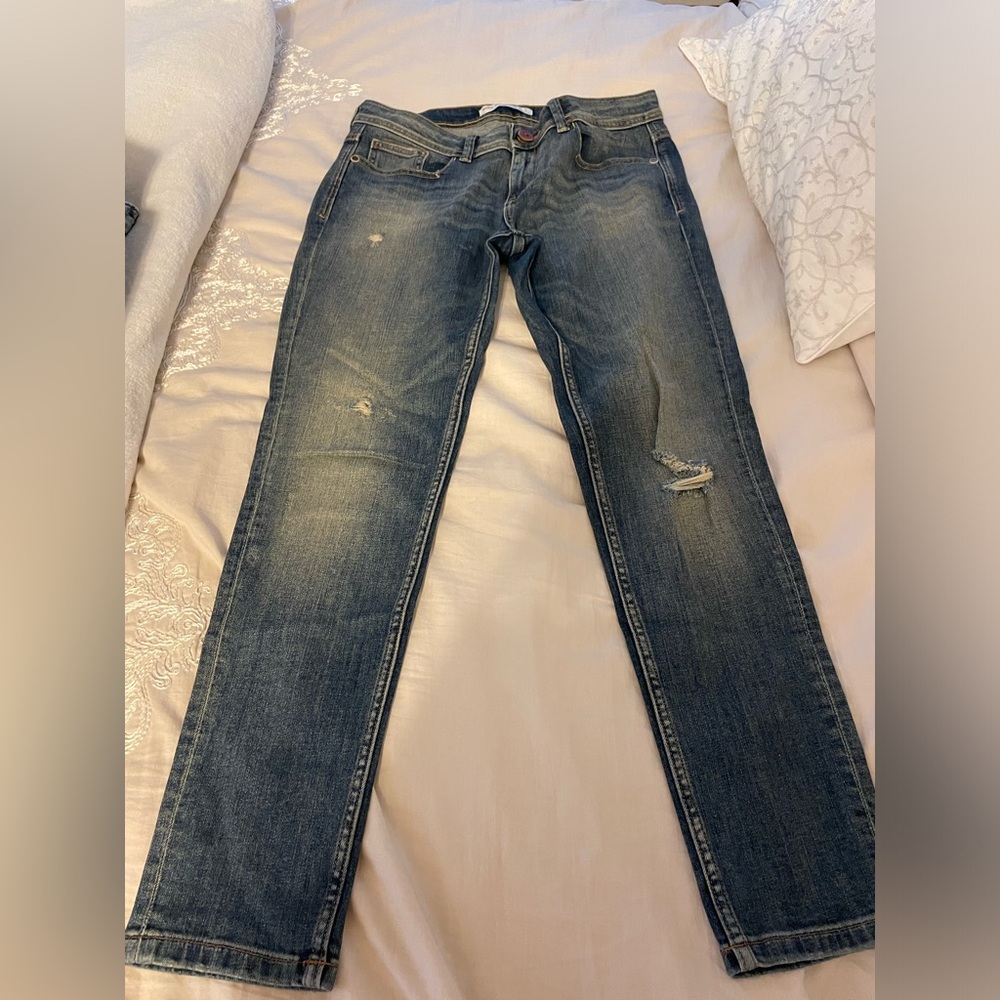 Zara distressed jeans size 8 women skinny jeans